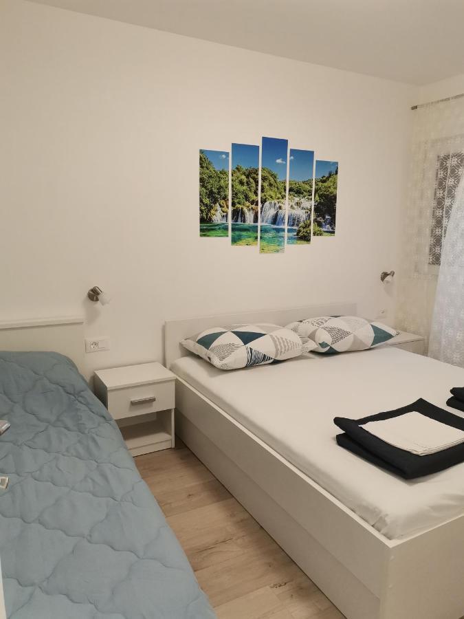 Apartment Luka Макарска Экстерьер фото